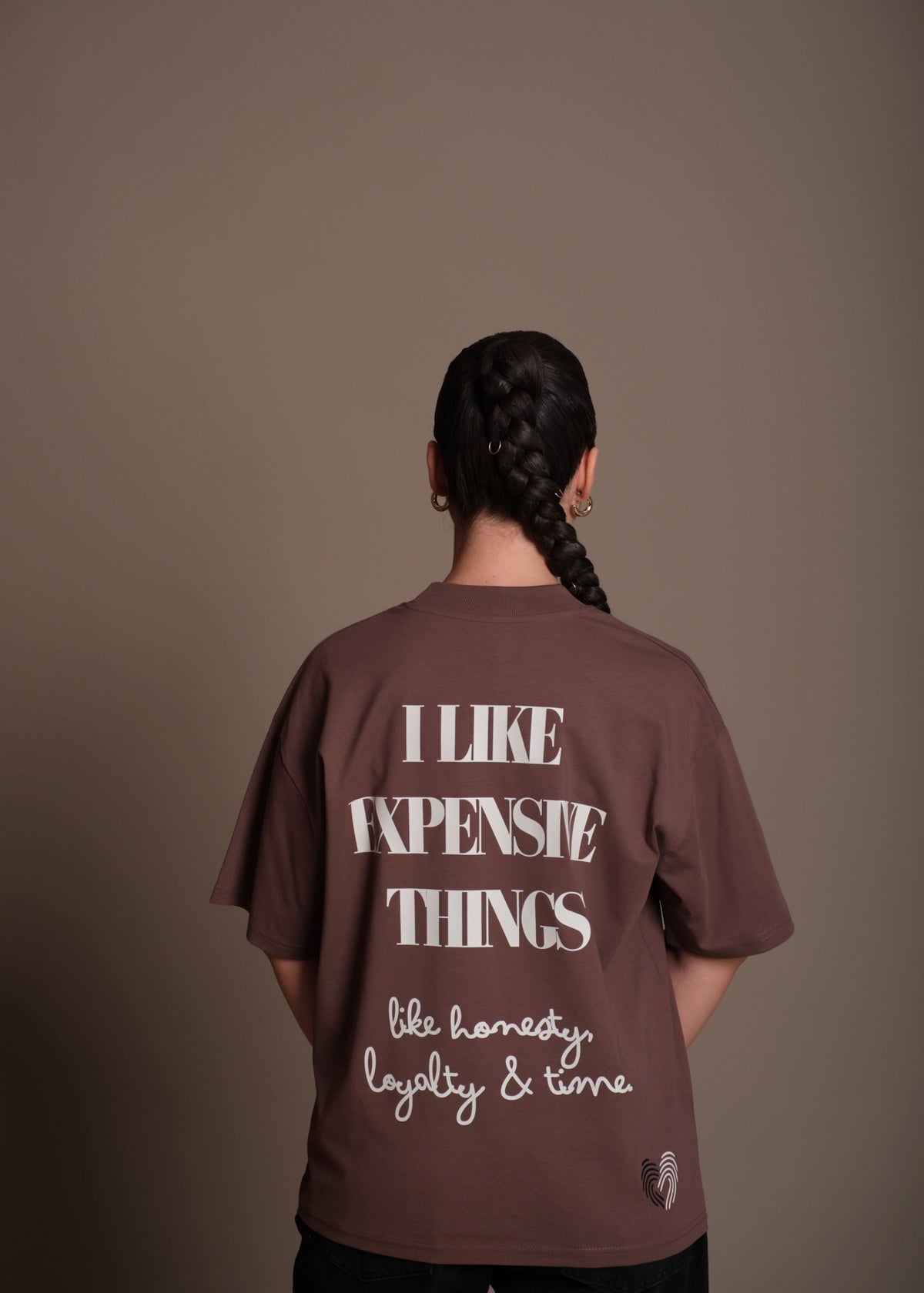 Кафява женска oversize тениска  EXPENSIVE ТASTE от 100% органичен памук