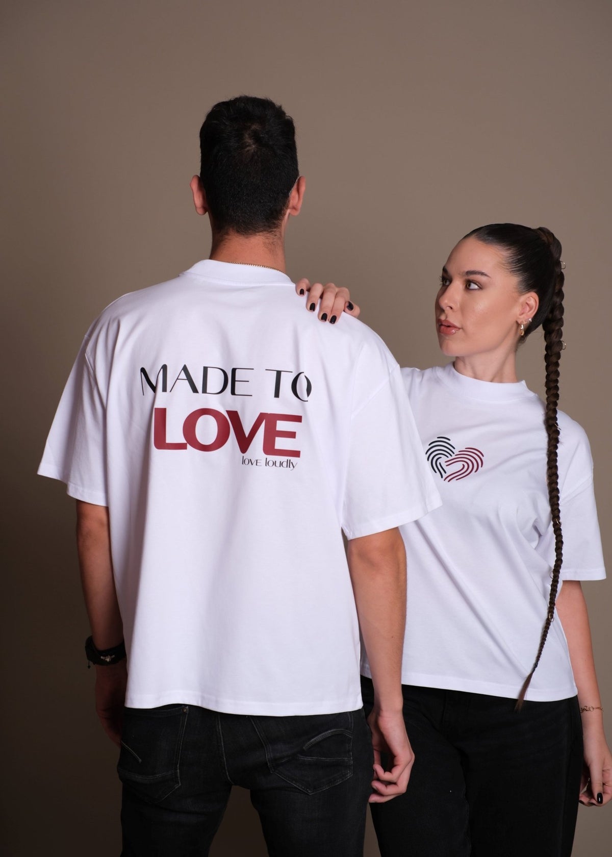 Бяла универсална oversize тениска MADE TO LOVE от 100% органичен памук